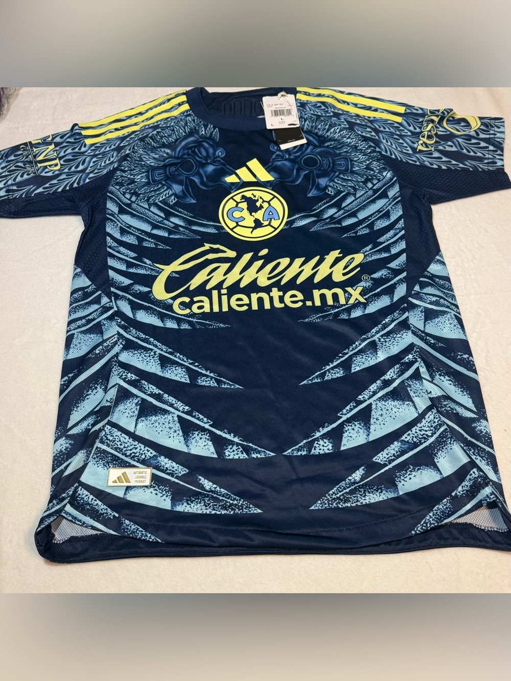 Men’s Adidas Club América 2025/26 Away Soccer Jersey. Large